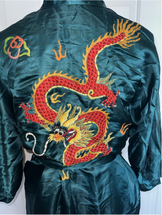 Golden Dragon Other - Vintage Golden Dragon Pure Silk Embroidered Kimono Robe Emerald Green Medium